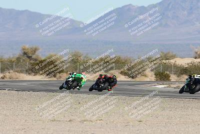 media/Dec-06-2025-CVMA (Sat) [[4a896cc04c]]/Race 4-Formula Middleweight/